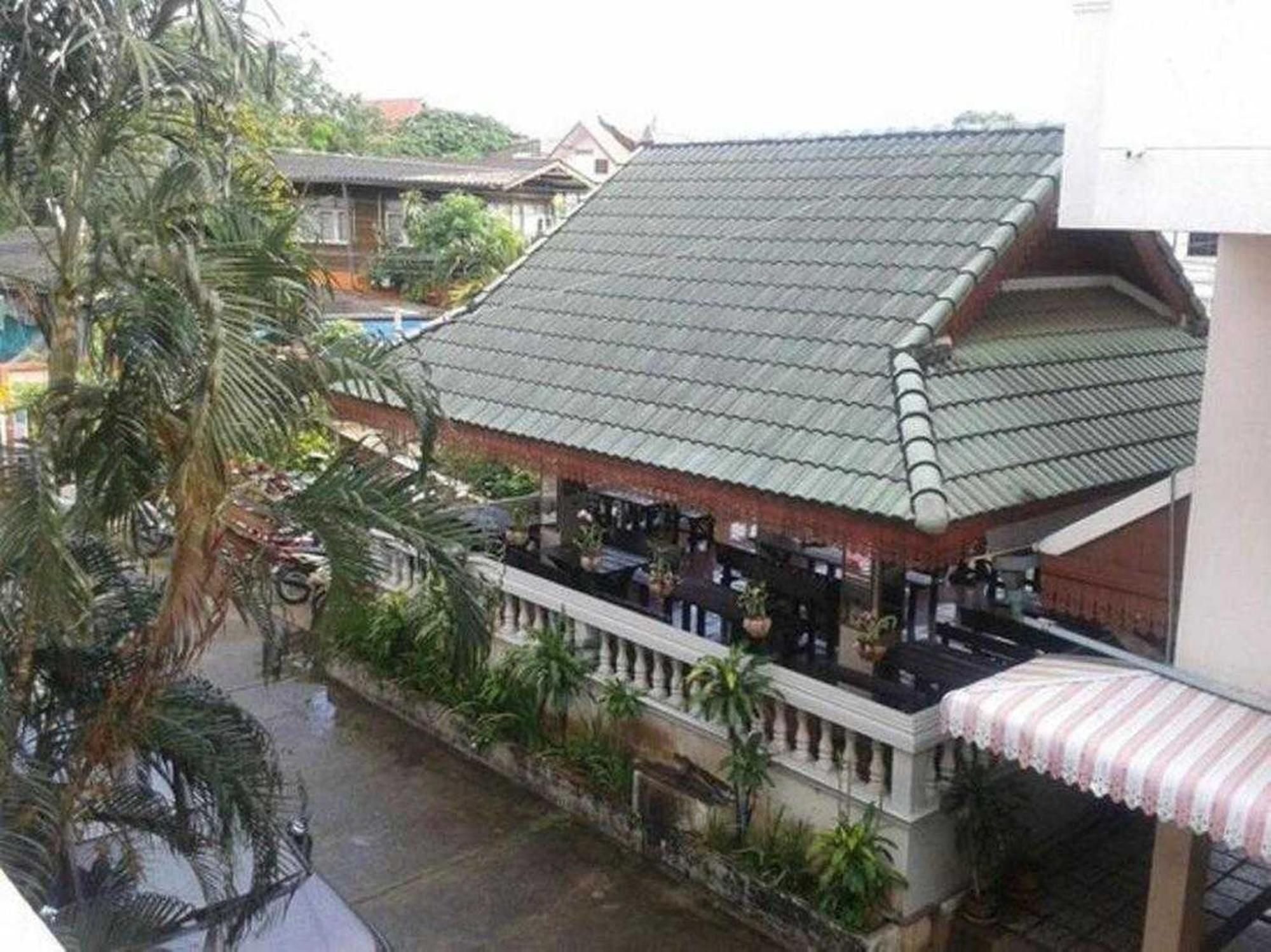 Hotel O Top North Guesthouse — Photos 1